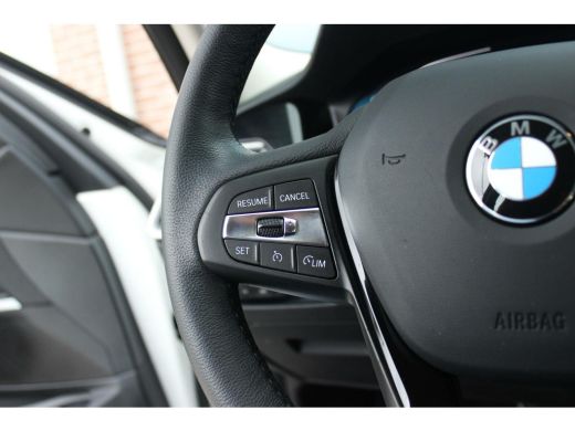 BMW 3-serie 330e G20 eDrive Edition | 1e eigenaar | NL auto | inc BTW | LED | Carplay | PDC | DAB | 17 inch | Navi | Mistlampen | BMW dealer onderhoud ➡️ ActivLease financial lease