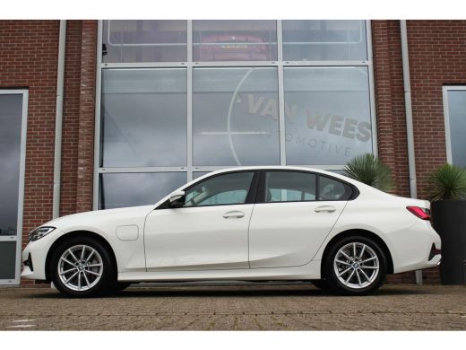 BMW 3-serie 330e G20 eDrive Edition | 1e eigenaar | NL auto | inc BTW | LED | Carplay | PDC | DAB | 17 inch | Navi | Mistlampen | BMW dealer onderhoud ➡️ ActivLease financial lease