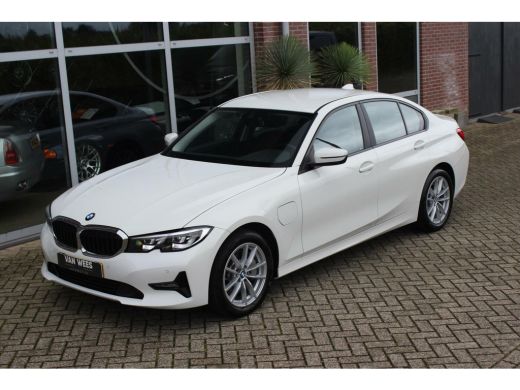 BMW 3-serie 330e G20 eDrive Edition | 1e eigenaar | NL auto | inc BTW | LED | Carplay | PDC | DAB | 17 inch | Navi | Mistlampen | BMW dealer onderhoud ➡️ ActivLease financial lease