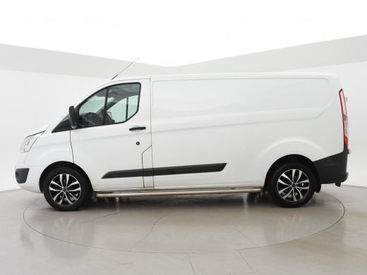 Ford Transit Custom 290 2.0 TDCI 130 PK L2H1 TREND + 2650 KG TREKHAAK / CAMERA / 17 INCH LMV ActivLease financial lease