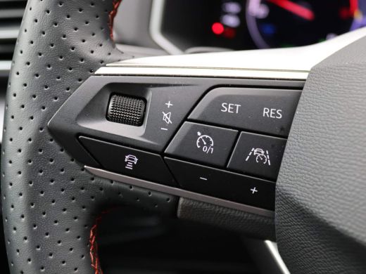 Seat Tarraco 1.4 TSI e-Hybrid PHEV FR 245PK DSG Panoramadak, standkachel, leder, achteruitrijcamera, winterpak... ActivLease financial lease