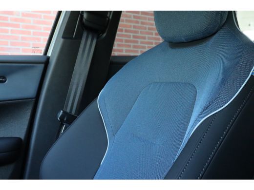 Volvo  EX30 Single Motor Extended Range Plus 69 kWh | 19" Lichtmetalen velgen | LED-verlichting | Getint glas ActivLease financial lease