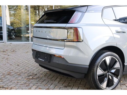 Volvo  EX30 Single Motor Extended Range Plus 69 kWh | 19" Lichtmetalen velgen | LED-verlichting | Getint glas ActivLease financial lease