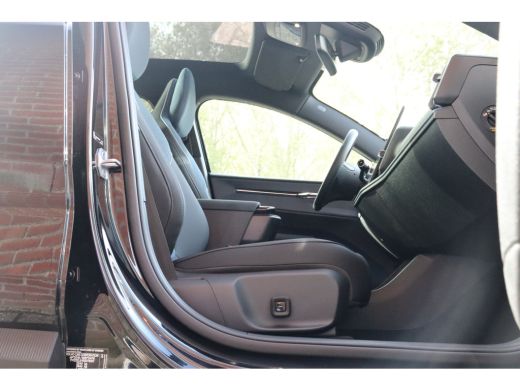 Volvo  EX30 Single Motor Extended Range Ultra 69 kWh | 19" Lichtmetalen velgen | Getint glas ActivLease financial lease