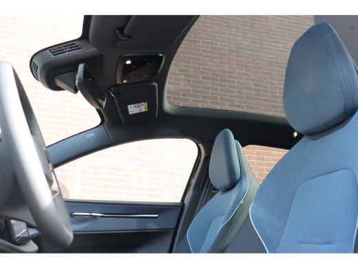 Volvo  EX30 Single Motor Extended Range Ultra 69 kWh | 19" Lichtmetalen velgen | Getint glas ActivLease financial lease