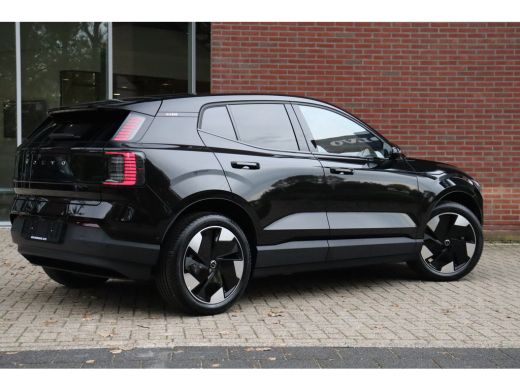 Volvo  EX30 Single Motor Extended Range Ultra 69 kWh | 19" Lichtmetalen velgen | Getint glas ActivLease financial lease