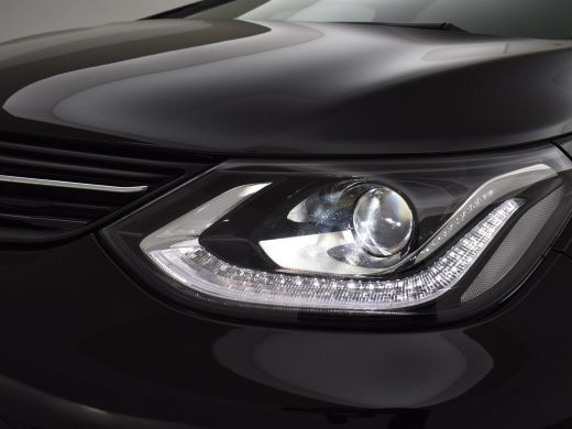 Opel Ampera-E LAUNCH EXECUTIVE 60 KWH *INCL. BTW* + ADAPTIVE CRUISE / APPLE CARPLAY / BOSE / CAMERA / DAB ActivLease financial lease