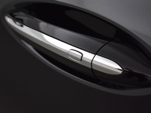 Opel Ampera-E LAUNCH EXECUTIVE 60 KWH *INCL. BTW* + ADAPTIVE CRUISE / APPLE CARPLAY / BOSE / CAMERA / DAB ActivLease financial lease