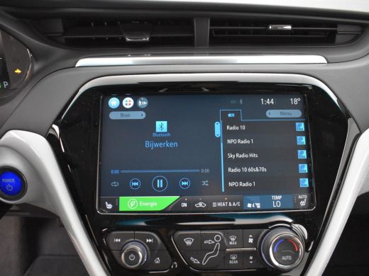 Opel Ampera-E LAUNCH EXECUTIVE 60 KWH *INCL. BTW* + ADAPTIVE CRUISE / APPLE CARPLAY / BOSE / CAMERA / DAB ActivLease financial lease