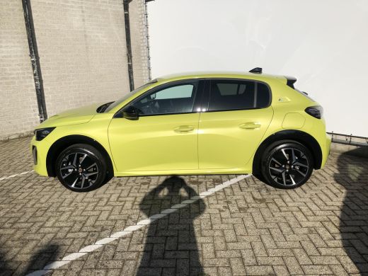 Peugeot e-208 EV GT 51 kWh 3-Fase | Navigatie | Camera | Getint Glas ActivLease financial lease