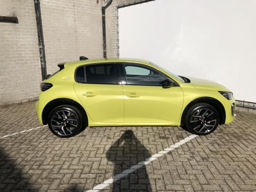 Peugeot e-208 EV GT 51 kWh 3-Fase | Navigatie | Camera | Getint Glas ActivLease financial lease