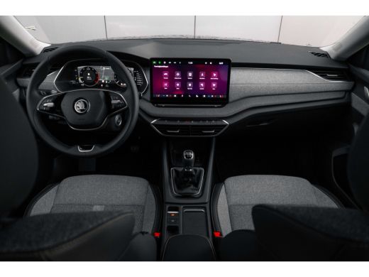 Skoda Octavia Combi ŠKODA First Edition | Chromen grille | Climatronic, elektronische airconditioning met twee ... ActivLease financial lease