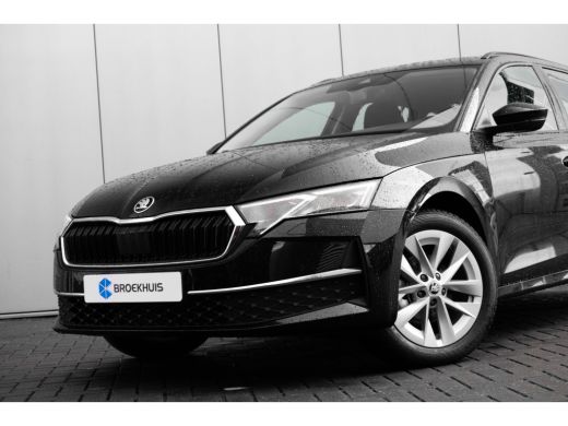 Skoda Octavia Combi ŠKODA First Edition | Chromen grille | Climatronic, elektronische airconditioning met twee ... ActivLease financial lease
