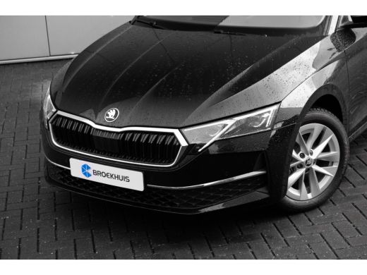 Skoda Octavia Combi ŠKODA First Edition | Chromen grille | Climatronic, elektronische airconditioning met twee ... ActivLease financial lease