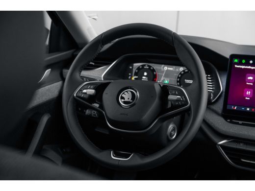 Skoda Octavia Combi ŠKODA First Edition | Chromen grille | Climatronic, elektronische airconditioning met twee ... ActivLease financial lease