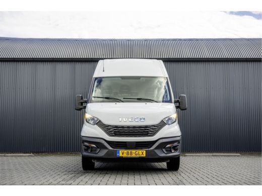 Iveco Daily **35S16V 2.3 L4H2 | Euro 6 | 157 PK | Airco | Camera | 3500 KG Trekgewicht | MF Stuur | 3-Persoons** ActivLease financial lease