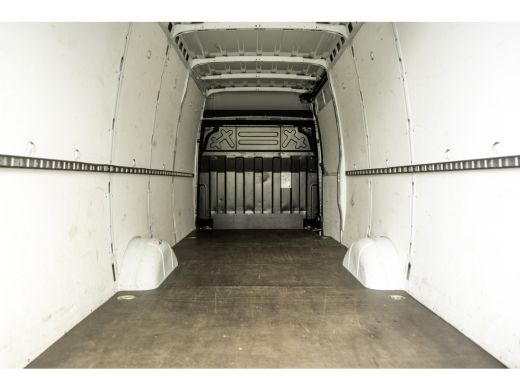 Iveco Daily **35S16V 2.3 L4H2 | Euro 6 | 157 PK | Airco | Camera | 3500 KG Trekgewicht | MF Stuur | 3-Persoons** ActivLease financial lease