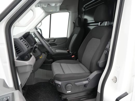 Volkswagen Crafter 30 2.0 TDI L3H3 Navi via App Camera Trekhaak Voorruitverwarming ActivLease financial lease