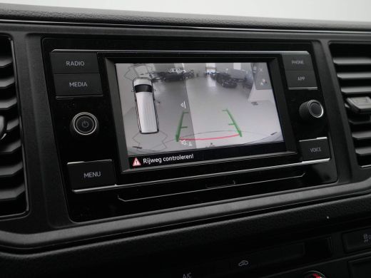 Volkswagen Crafter 30 2.0 TDI L3H3 Navi via App Camera Trekhaak Voorruitverwarming ActivLease financial lease