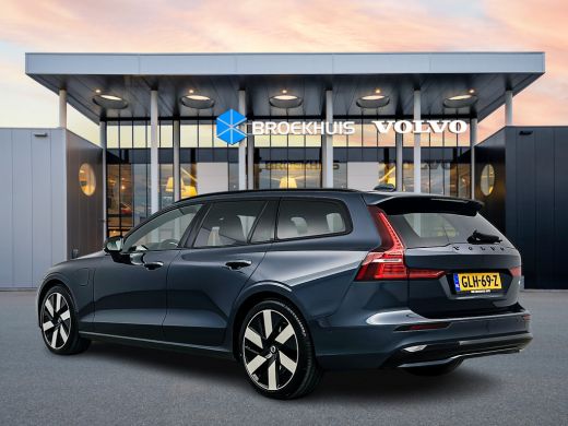 Volvo  V60 T6 Recharge Ultra Dark | 19" | Sportstoelen | 360 Camera | Trekhaak | Panoramadak | Head-up | Har... ActivLease financial lease