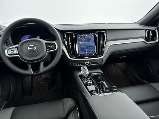 Volvo  V60 T6 Recharge Ultra Dark | 19" | Sportstoelen | 360 Camera | Trekhaak | Panoramadak | Head-up | Har... ActivLease financial lease