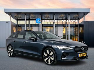 Volvo  V60 T6 Recharge Ultra Dark | 19" | Sportstoelen | 360 Camera | Trekhaak | Panoramadak | Head-up | Har...