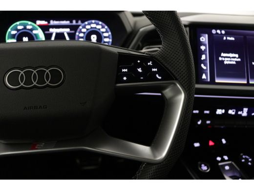 Audi Q4 Sportback e-tron 45 S Edition 82 kWh Panodak SONOS Comforpakket plus Dynamicpakket ActivLease financial lease