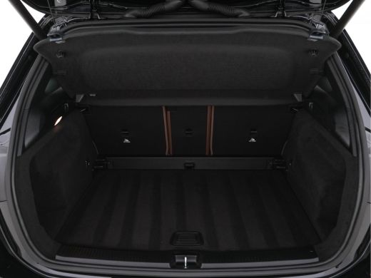 Mercedes B-Klasse 200 AMG Sport-Pack Aut. *PANO | HEAD-UP | ADAPT.CRUISE | WIDESCREEN-COCKPIT | MULTI-BEAM | LEATHE... ActivLease financial lease