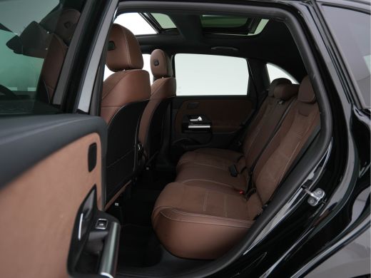 Mercedes B-Klasse 200 AMG Sport-Pack Aut. *PANO | HEAD-UP | ADAPT.CRUISE | WIDESCREEN-COCKPIT | MULTI-BEAM | LEATHE... ActivLease financial lease