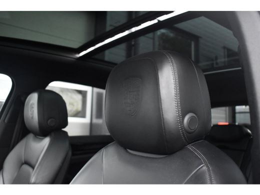 Porsche Cayenne 3.0 E-Hybrid 462pk | Panoramadak | Matrix PDLS+  | Sport Chrono | Trekhaak wegkl. | Bose | Luchtv... ActivLease financial lease