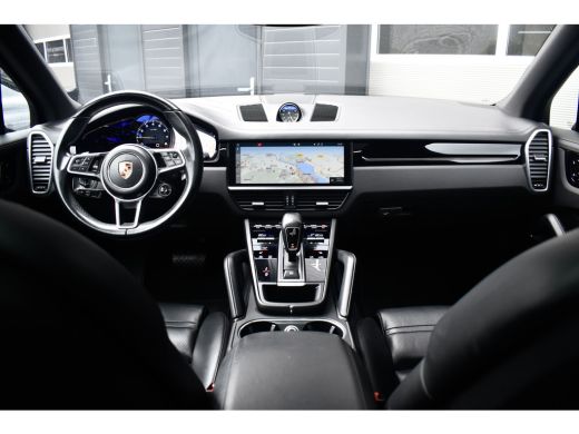 Porsche Cayenne 3.0 E-Hybrid 462pk | Panoramadak | Matrix PDLS+  | Sport Chrono | Trekhaak wegkl. | Bose | Luchtv... ActivLease financial lease