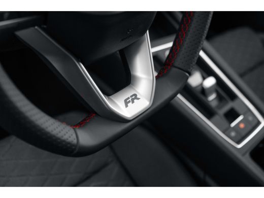 Seat Leon SEAT FR Business - eHybrid | Achteruitrijcamera | Automatisch dimmende binnenspiegel | Dakhemel u... ActivLease financial lease
