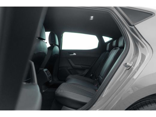 Seat Leon SEAT FR Business - eHybrid | Achteruitrijcamera | Automatisch dimmende binnenspiegel | Dakhemel u... ActivLease financial lease