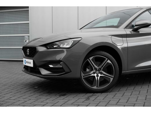 Seat Leon SEAT FR Business - eHybrid | Achteruitrijcamera | Automatisch dimmende binnenspiegel | Dakhemel u... ActivLease financial lease