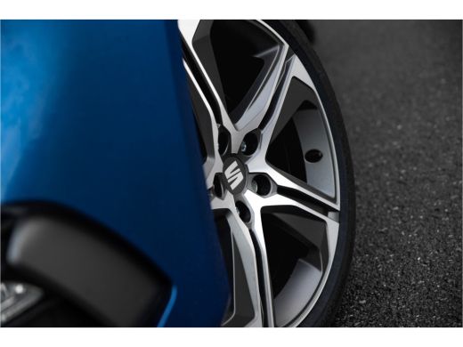 Seat Leon Sportstourer SEAT FR PHEV First Edition | Achteruitrijcamera | Automatisch dimmende binnenspiegel | Dakhemel u... ActivLease financial lease