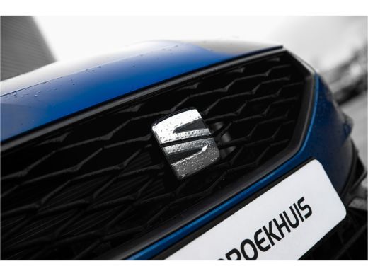 Seat Leon Sportstourer SEAT FR PHEV First Edition | Achteruitrijcamera | Automatisch dimmende binnenspiegel | Dakhemel u... ActivLease financial lease