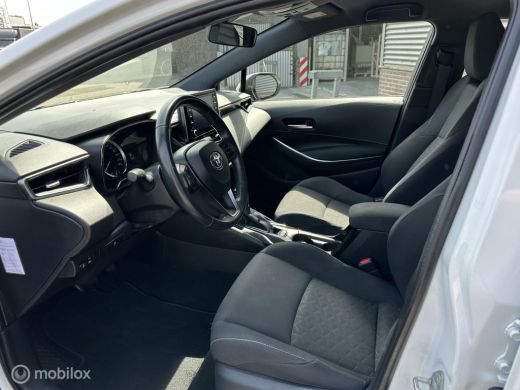 Toyota Corolla Touring Sports 1.8 Hybrid Business ActivLease financial lease