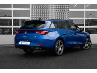 Seat Leon Sportstourer SEAT FR PHEV First Edition | Achteruitrijcamera | Automatisch dimmende binnenspiegel | Dakhemel u...