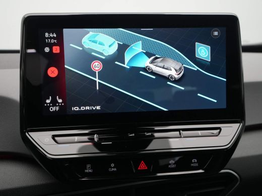 Volkswagen ID.3 Pure 150pk 45 kWh Navigatie Stuurverwarming Clima Led 124 ActivLease financial lease