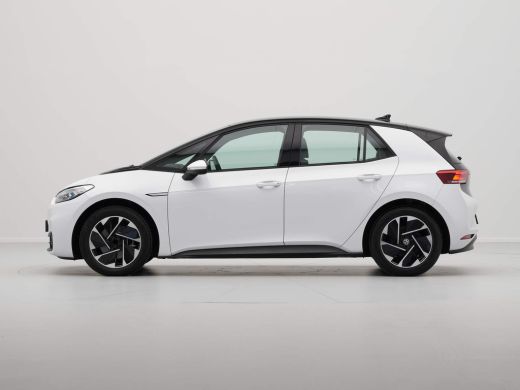 Volkswagen ID.3 Pure 150pk 45 kWh Navigatie Stuurverwarming Clima Led 124 ActivLease financial lease