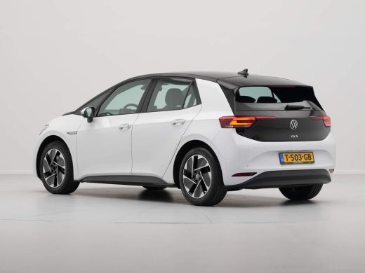 Volkswagen ID.3 Pure 150pk 45 kWh Navigatie Stuurverwarming Clima Led 124 ActivLease financial lease