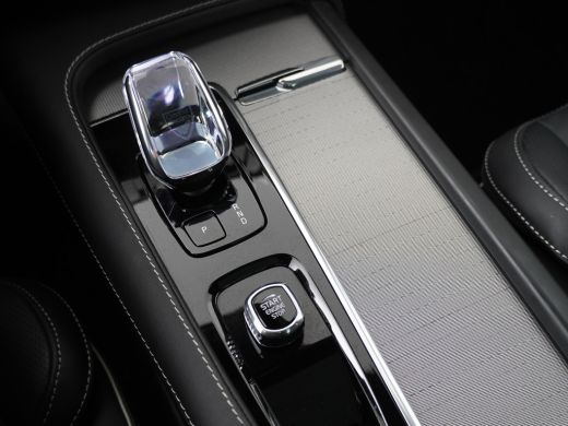 Volvo  XC90 T8 Ultimate Dark | Bowers & Wilkins | Luchtvering | Head-Up Display | Stoel & stuurwielverwarming... ActivLease financial lease