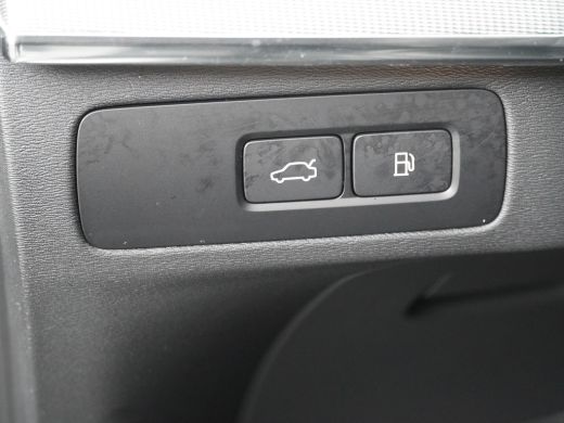 Volvo  XC90 T8 Ultimate Dark | Bowers & Wilkins | Luchtvering | Head-Up Display | Stoel & stuurwielverwarming... ActivLease financial lease