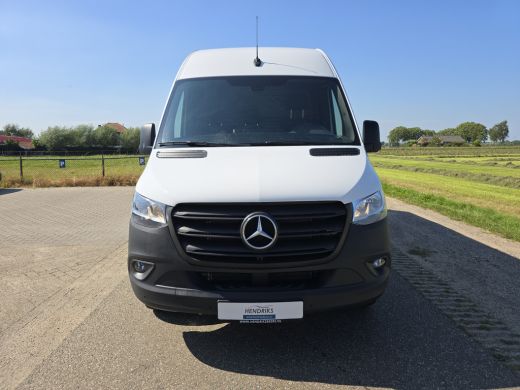 Mercedes Sprinter 315 CDI L3 H2 RWD - Euro 6 - 150 Pk - Navi - MBUX - ParkeerCamera - StoelVerwarming ActivLease financial lease