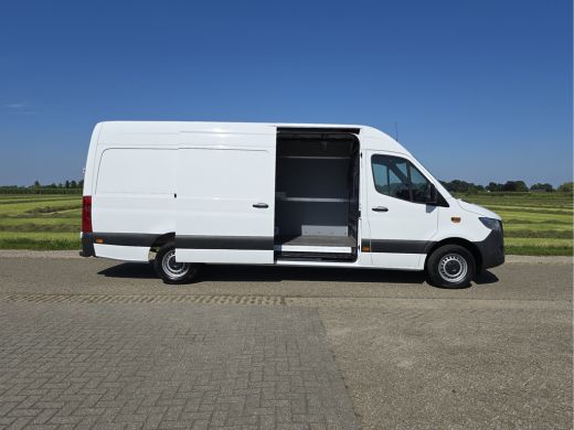 Mercedes Sprinter 315 CDI L3 H2 RWD - Euro 6 - 150 Pk - Navi - MBUX - ParkeerCamera - StoelVerwarming ActivLease financial lease