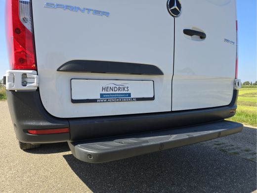 Mercedes Sprinter 315 CDI L3 H2 RWD - Euro 6 - 150 Pk - Navi - MBUX - ParkeerCamera - StoelVerwarming ActivLease financial lease