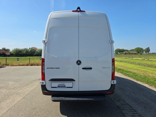 Mercedes Sprinter 315 CDI L3 H2 RWD - Euro 6 - 150 Pk - Navi - MBUX - ParkeerCamera - StoelVerwarming ActivLease financial lease