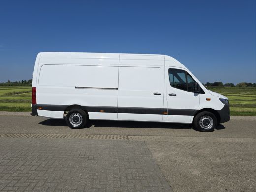 Mercedes Sprinter 315 CDI L3 H2 RWD - Euro 6 - 150 Pk - Navi - MBUX - ParkeerCamera - StoelVerwarming ActivLease financial lease