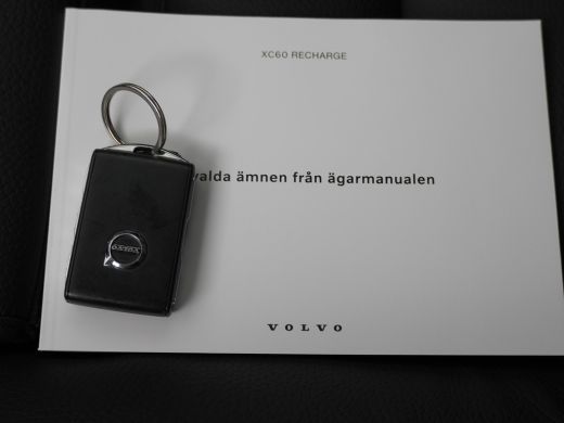 Volvo  XC60 T6 AWD Plus Bright | Semi elektrische trekhaak | Stoel & stuurwielverwarming | Lederen interieur | ActivLease financial lease