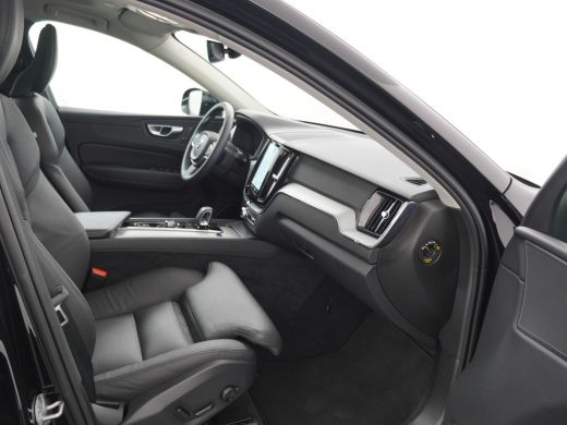 Volvo  XC60 T6 AWD Plus Bright | Semi elektrische trekhaak | Stoel & stuurwielverwarming | Lederen interieur | ActivLease financial lease